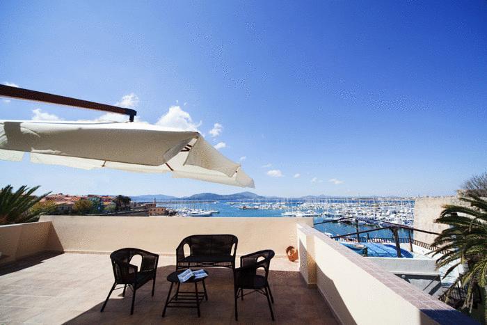La Terrazza Sul Porto - Guest House Альгеро Экстерьер фото
