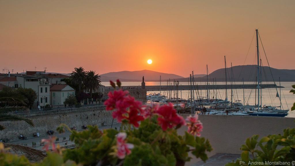 La Terrazza Sul Porto - Guest House Альгеро Экстерьер фото